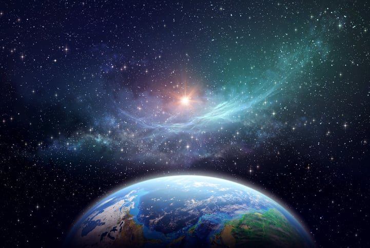 Une étoile au-dessus de la Terre