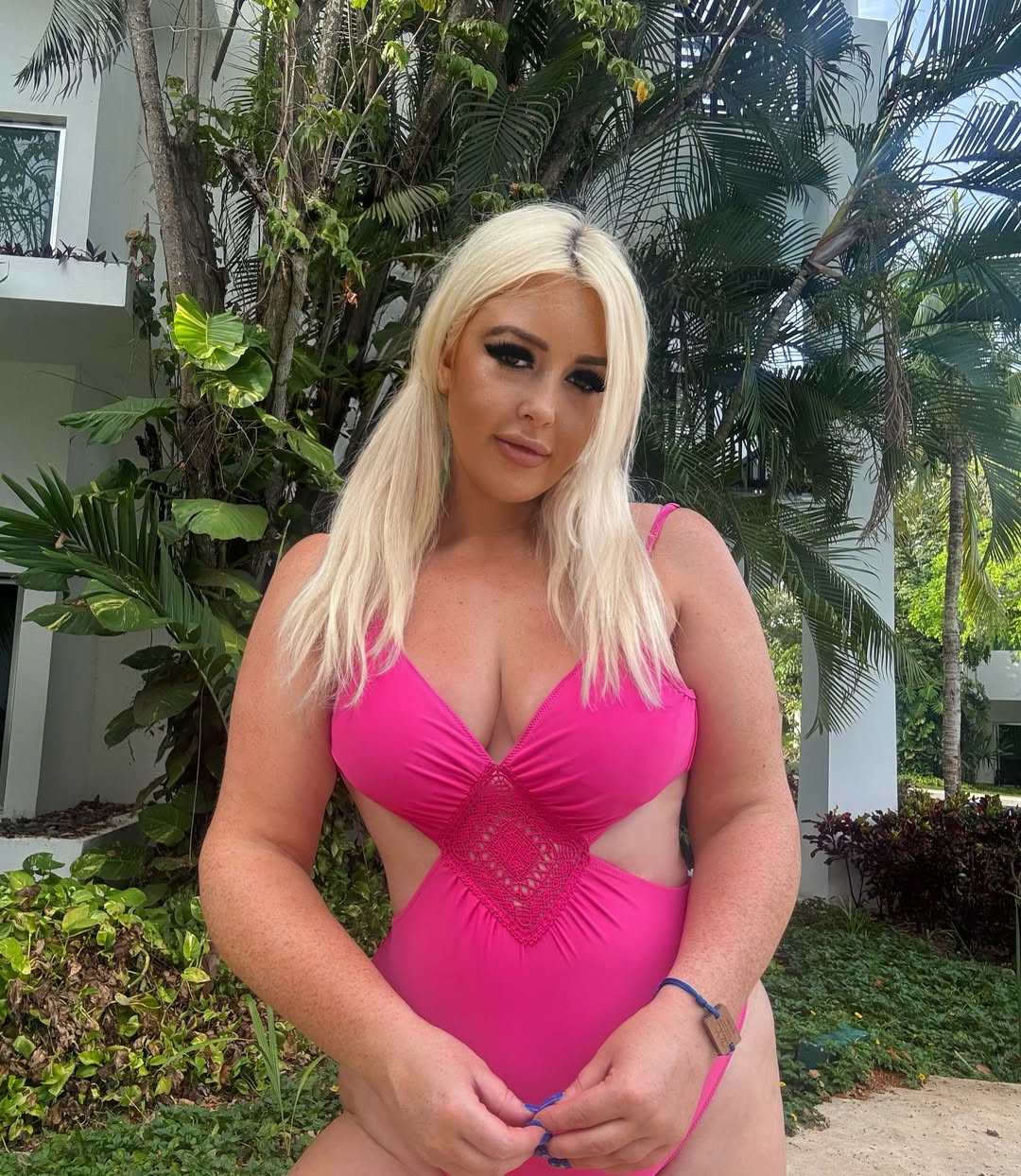 Jodie Weston en maillot de bain