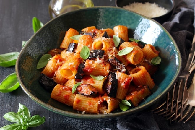 pâtes aux aubergines et tomate