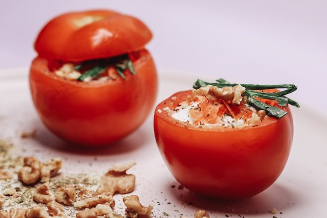 Tomates façon œuf cocotte au thon
