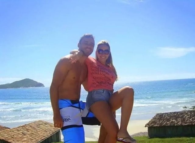 Jeferson Luiz Sagaz et son épouse Ana Carolina Silva 