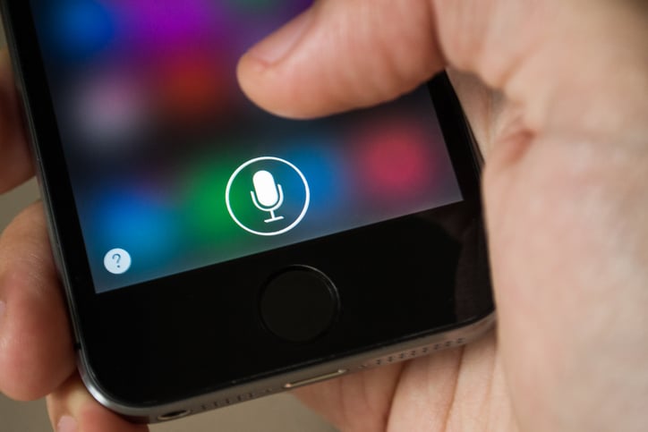 Le micro d'un smartphone
