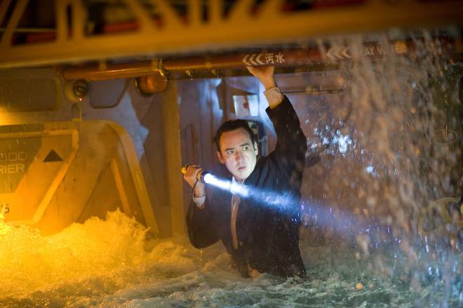 John Cusack dans 2012