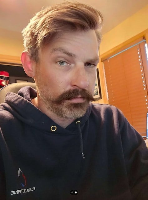 L'utilisateur de Reddit avant sa transformation 