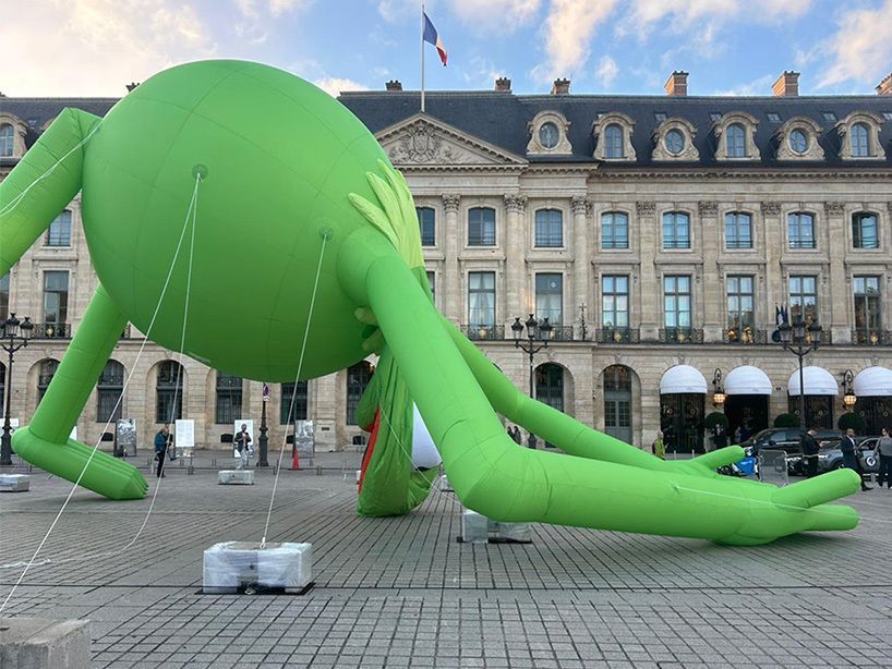 Kermit la grenouille débarque sur la place Vendôme