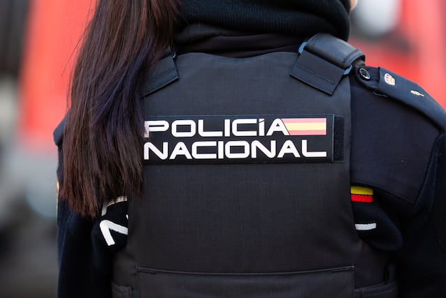 Une polici&egrave;re espagnole