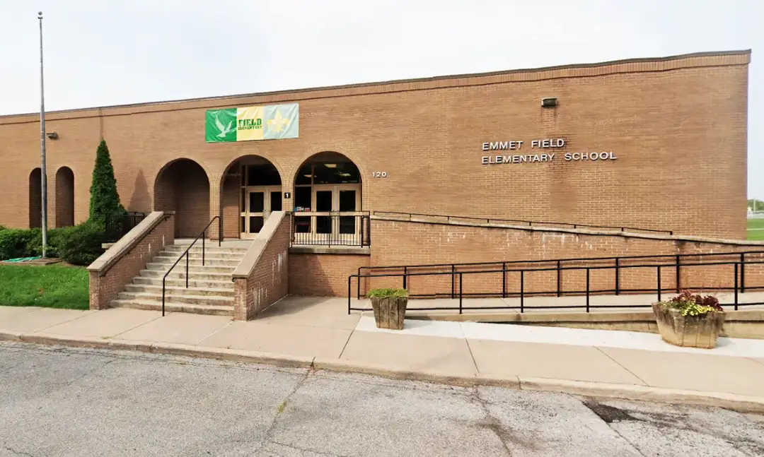 Fa&ccedil;ade de la Emmet Field Elementary School, &agrave; Louisville dans le Kentucky (&Eacute;tats-Unis)