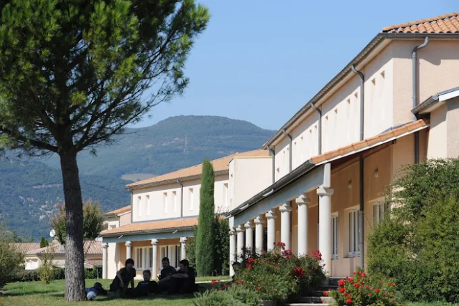 Le lyc&eacute;e Sylva Campus