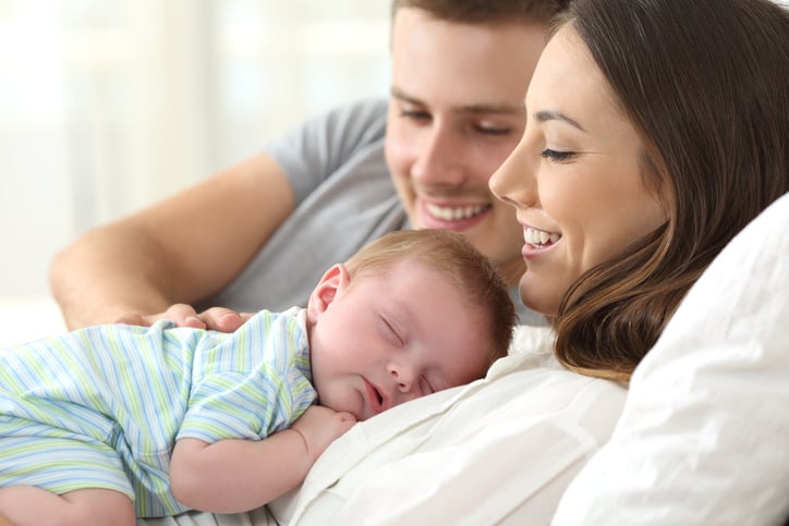 Un couple et un b&eacute;b&eacute;