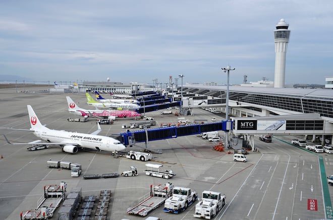 Des avions &agrave; l'a&eacute;roport