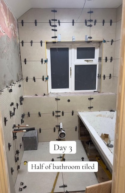 La salle de bain pendant la rénovation 