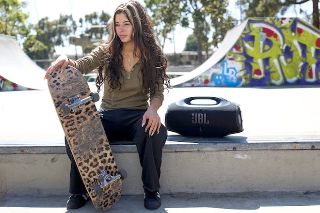 L'enceinte JBL Boombox 4