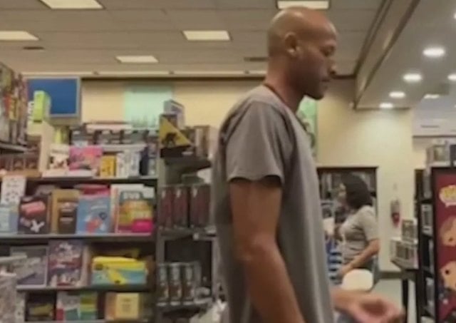 Capture d'écran montrant Calese Crowder