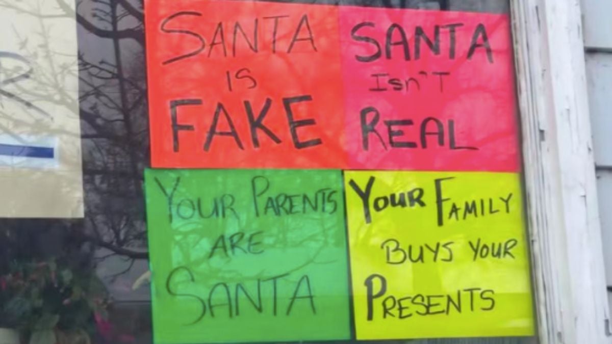 Pancartes affichées sur la façade d'une maison de Brantford (Canada)