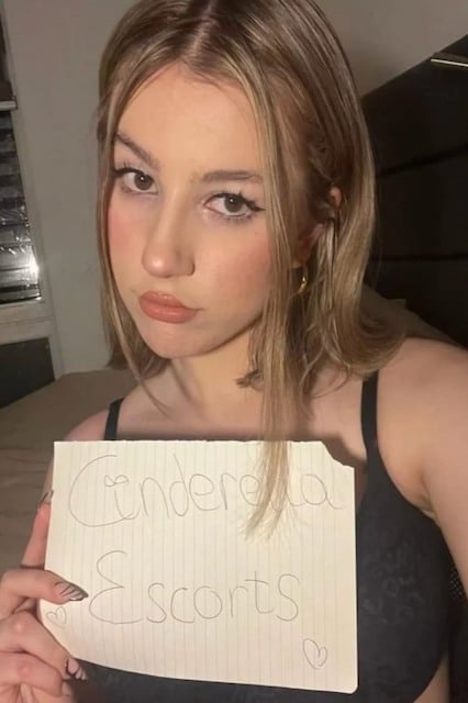 Laura, l'étudiante britannique ayant vendu sa virginité à un acteur américain 