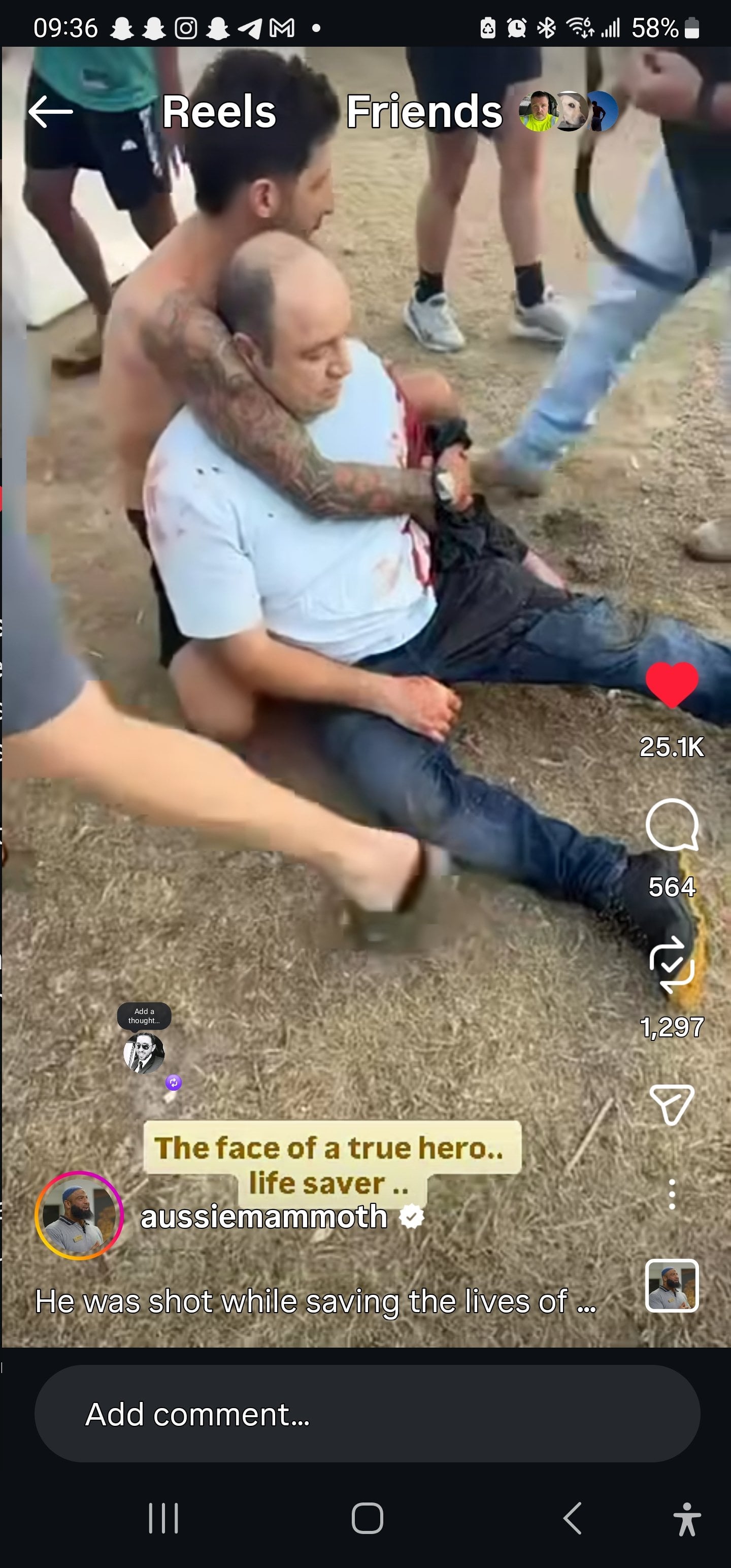 Image montrant Ahmed el Ahmed, le h&eacute;ros qui a d&eacute;sarm&eacute; l'un des assaillants de l'attaque terroriste perp&eacute;tr&eacute;e &agrave; Sydney, le 14 d&eacute;cembre 2025