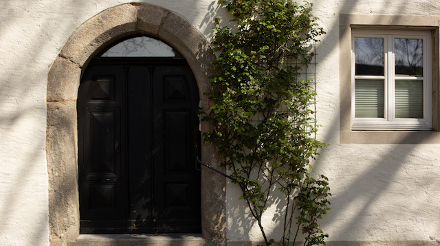 Porte d'entr&eacute;e d'une maison