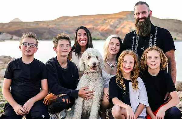 Kelsi Mickelson et sa famille