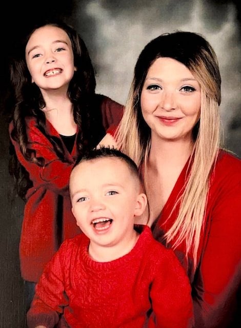 Kaylin Gawf et ses deux enfants