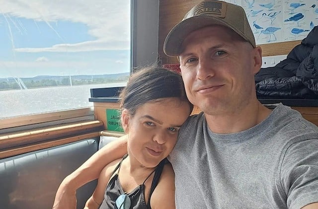 Caitlin Hellyer et son compagnon Guy 