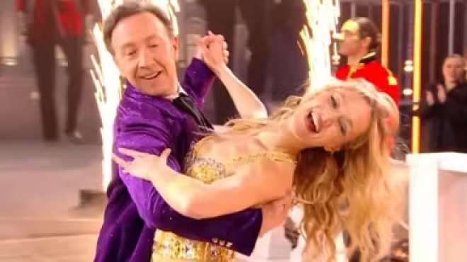 St&eacute;phane Bern et sa danseuse Calisson