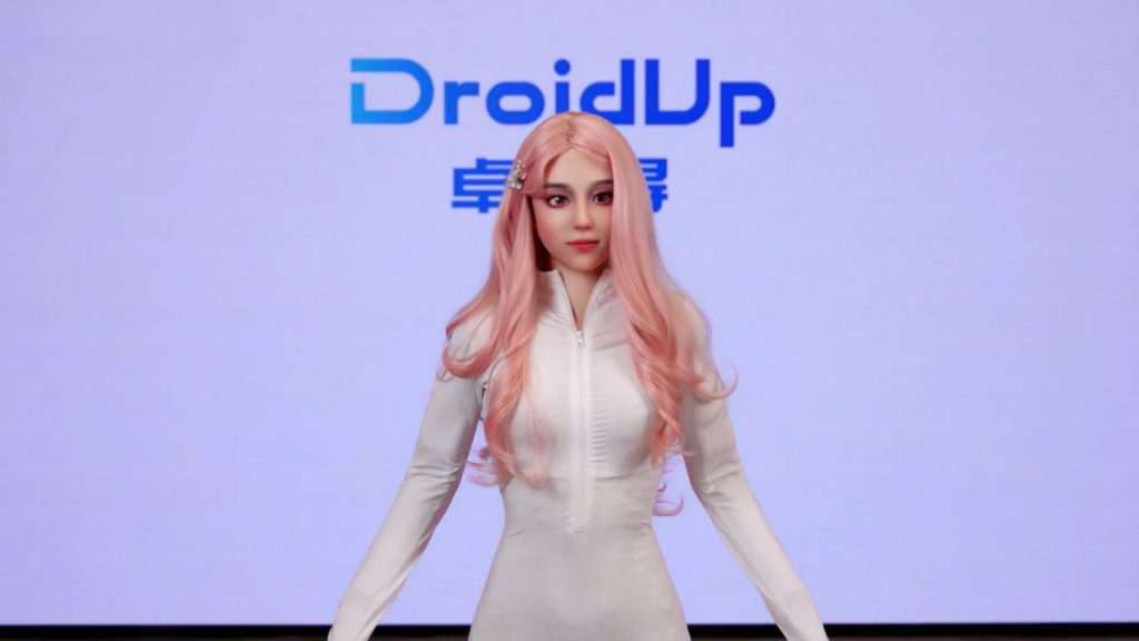 Moya, le robot con&ccedil;u par DroidUp