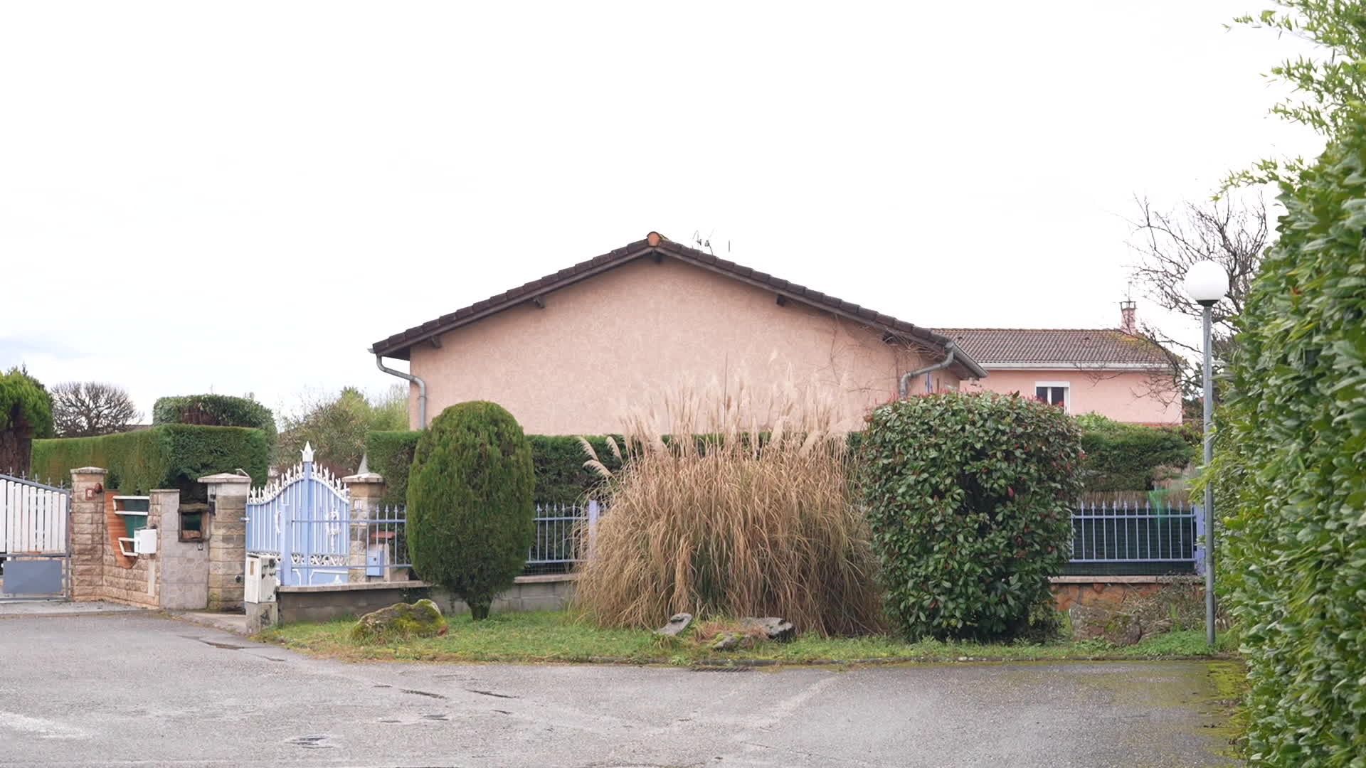 La maison du septuag&eacute;naire &agrave; G&eacute;nas