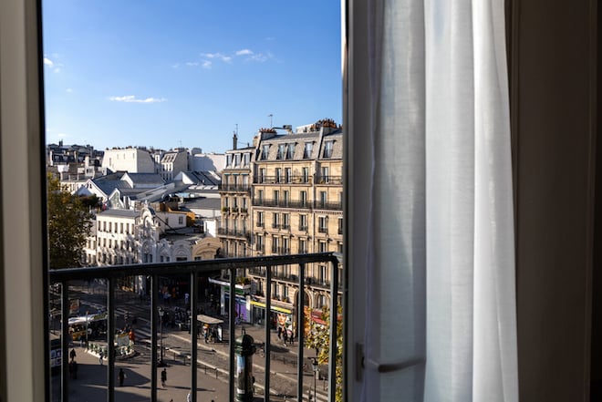 Vue de Paris depuis un appartement