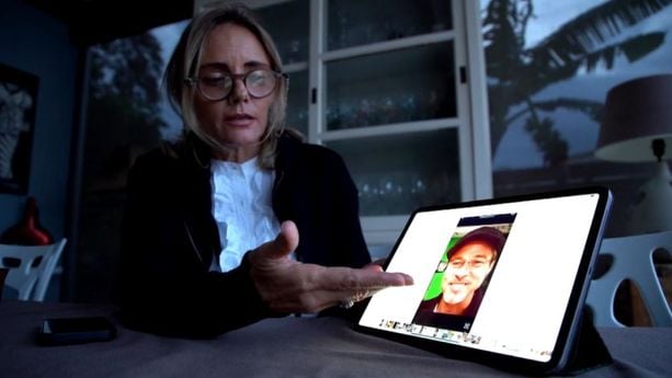 Anne Deneuchatel, victime d'un brouteur, dans un reportage de TF1