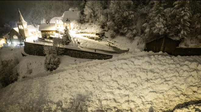 Une avalanche dans les Alpes
