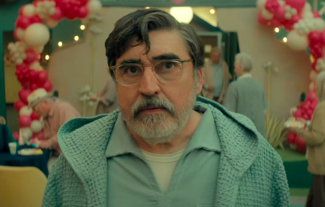 Alfred Molina dans The Boroughs