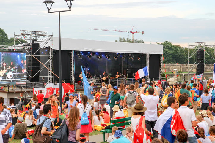 Un concert en plein air en France
