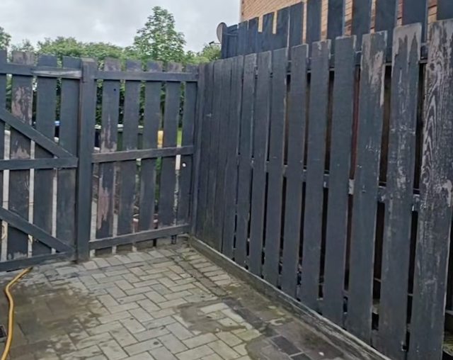 La cl&ocirc;ture grise apr&egrave;s les travaux