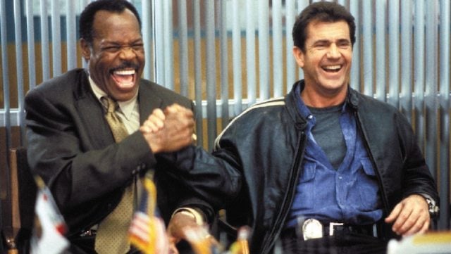 Les acteurs Danny Glover et Mel Gibson dans L'Arme fatale