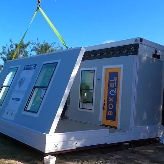 Une tiny house Boxabl
