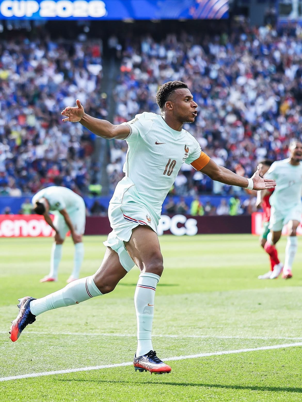 Le capitaine de l'&eacute;quipe de France Kylian Mbapp&eacute;