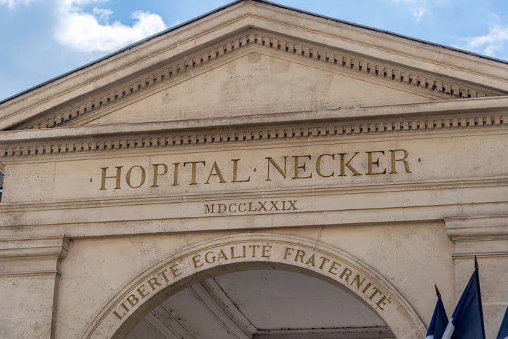Fa&ccedil;ade de l'h&ocirc;pital Necker de Paris