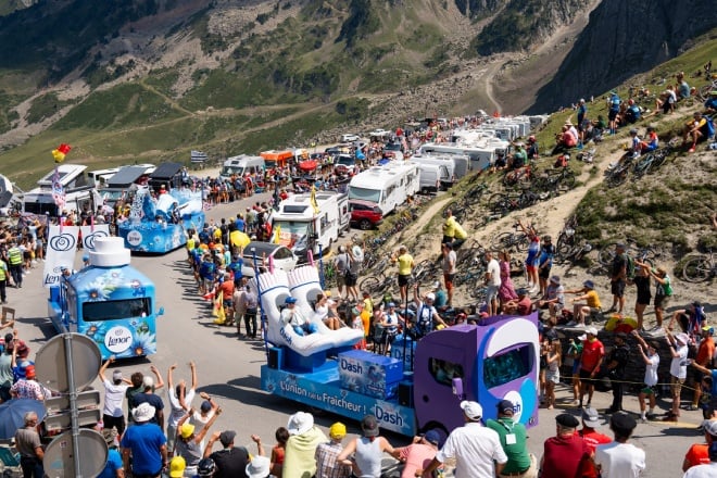 Les chars Dash & Lenor sur le Tour de France