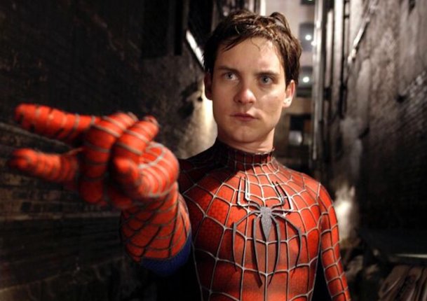 Tobey Maguire dans &laquo; Spider-Man 2 &raquo;, de Sam Raimi, sorti en 2004