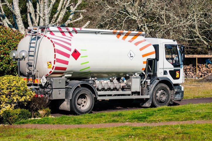 Un camion de fioul