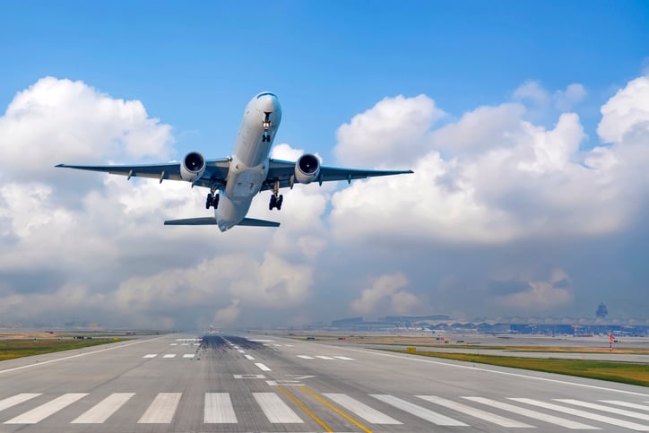 Un avion d&eacute;colle