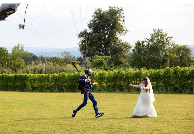 Mike Missroon et Megan Walsh le jour de leur mariage 