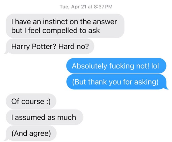Les messages &eacute;chang&eacute;s entre Ally Pankiw et son agent