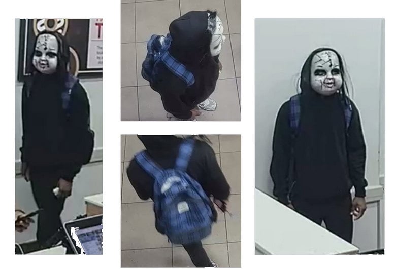 Le suspect portant le masque inspir&eacute; de la poup&eacute;e tueuse Chucky 