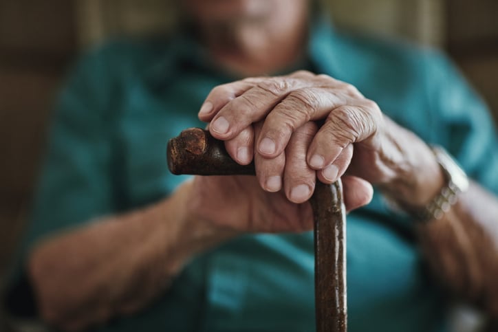 Les mains d'un vieil homme