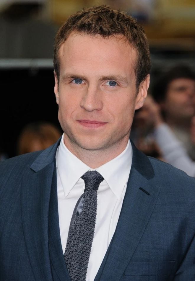 Rafe Spall, choisi pour incarner Arthur Weasley dans la s&eacute;rie Harry Potter