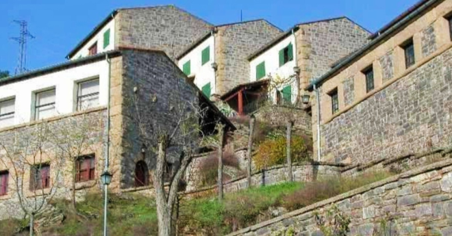 Le village abandonn&eacute;