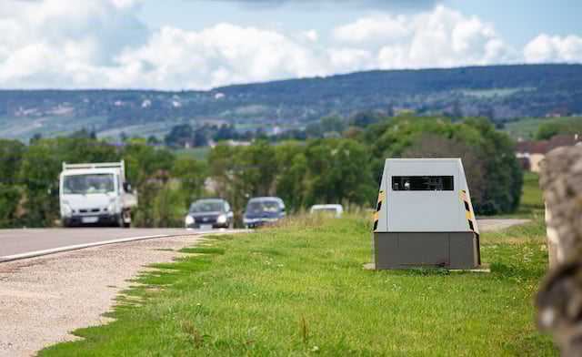Radar sur une route en Bourgogne