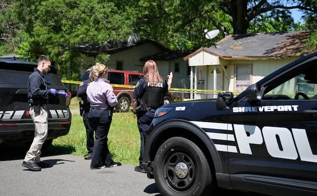 Des policiers pr&eacute;sents sur les lieux de la fusillade