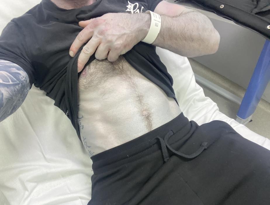 Le corps bleu de Tommy